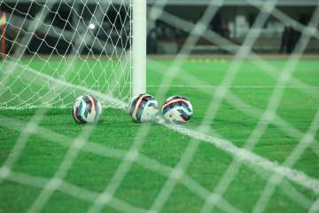 FIFA豪掷3.55亿补偿俱乐部：球员每人每天补1.1万，创历史新高｜开云官网（配图示意）